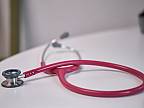 rotes Stethoskop